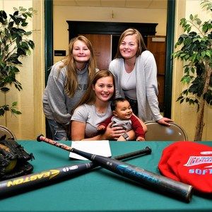 Meet your Posher, Alyson